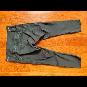Athleta medium cropped 7/8 leggings